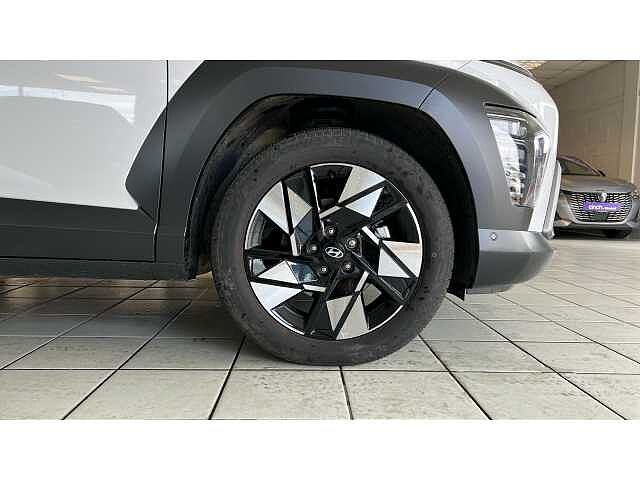 Hyundai KONA 1.6 Hybrid 129 Ultimate 5dr DCT White