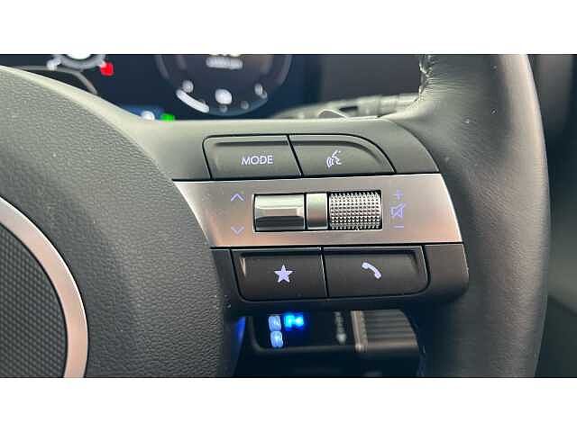 Hyundai KONA 1.6 Hybrid 129 Ultimate 5dr DCT White