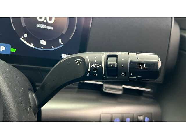 Hyundai KONA 1.6 Hybrid 129 Ultimate 5dr DCT White