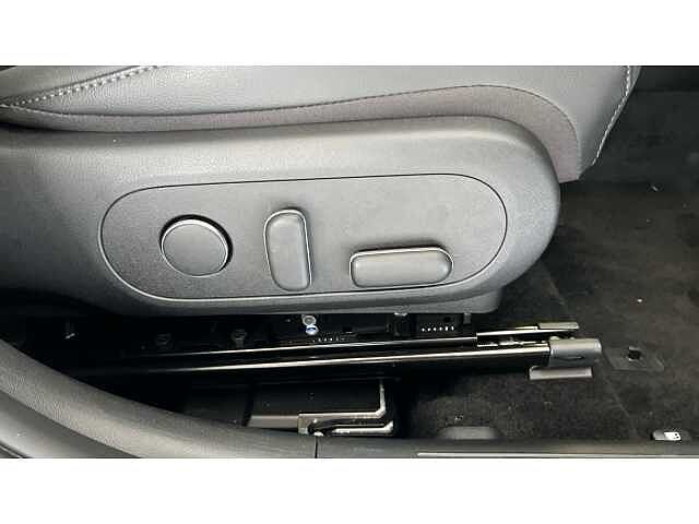Hyundai KONA 1.6 Hybrid 129 Ultimate 5dr DCT White