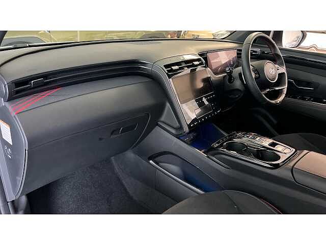 Hyundai TUCSON 1.6 TGDi Plug-in Hybrid N Line 5dr 4WD Auto White