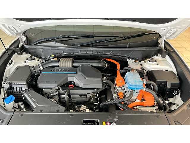 Hyundai TUCSON 1.6 TGDi Plug-in Hybrid N Line 5dr 4WD Auto White