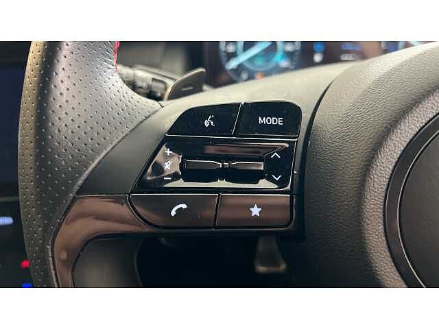 Hyundai TUCSON 1.6 TGDi Plug-in Hybrid N Line 5dr 4WD Auto White