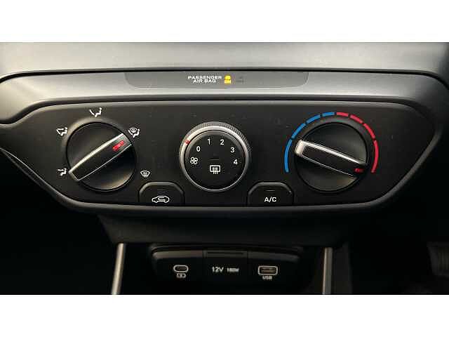 Hyundai I20 1.0T GDi Advance 5dr DCT Black