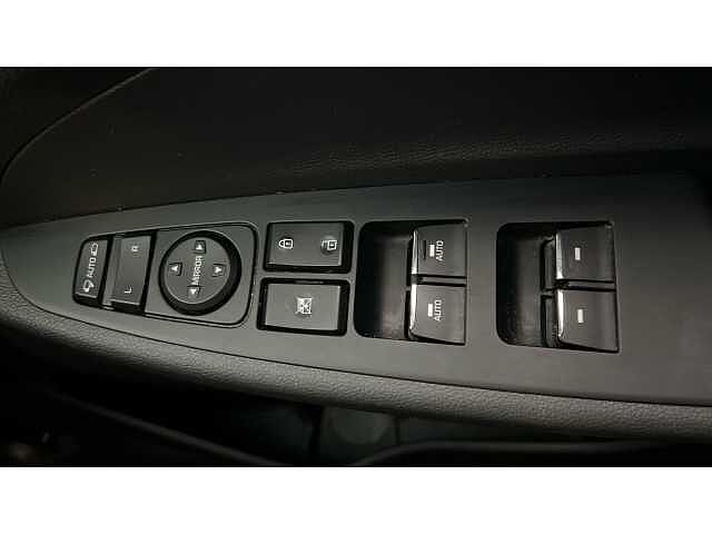 Hyundai TUCSON 1.6 CRDi 48V MHD 136 N Line 5dr 2WD