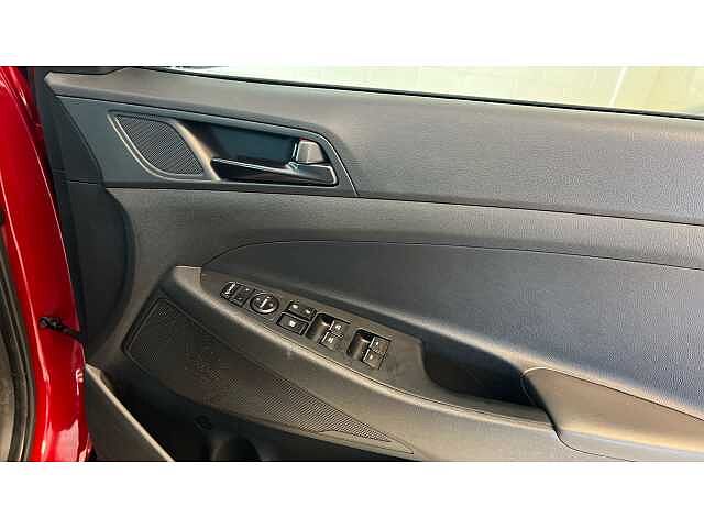 Hyundai TUCSON 1.6 CRDi 48V MHD 136 N Line 5dr 2WD DCT