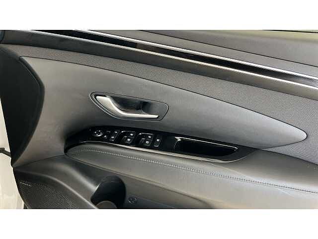 Hyundai TUCSON 1.6 TGDi 48V MHD Premium 5dr 2WD DCT WHITE