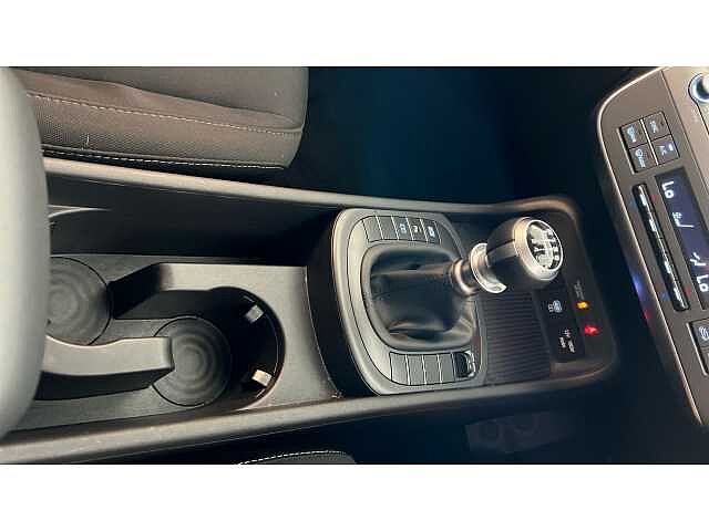 Hyundai KONA 1.6T 138 Advance 5dr