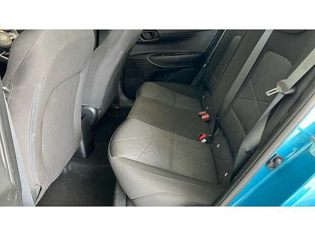 Hyundai BAYON 1.0 TGDi 48V MHEV SE Connect 5dr DCT Blue