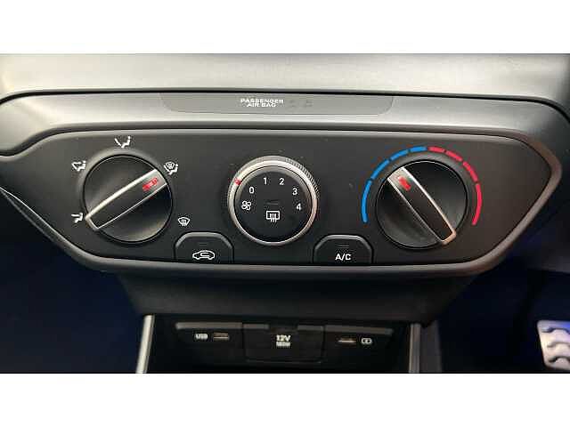 Hyundai BAYON 1.0 TGDi 48V MHEV SE Connect 5dr DCT Blue