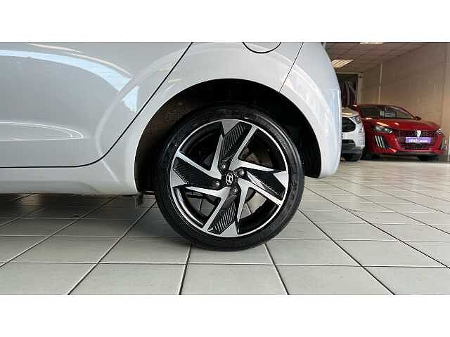 Hyundai i10 1.2 MPi Premium 5dr Auto