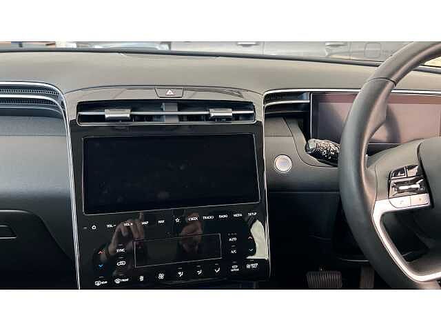 Hyundai TUCSON 1.6 TGDi Hybrid 230 Premium 5dr 2WD Auto RED