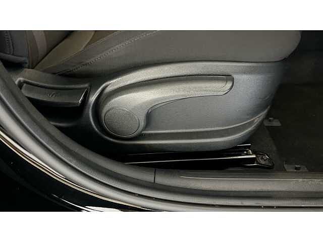 Hyundai I20 1.0T GDi Advance 5dr DCT Black