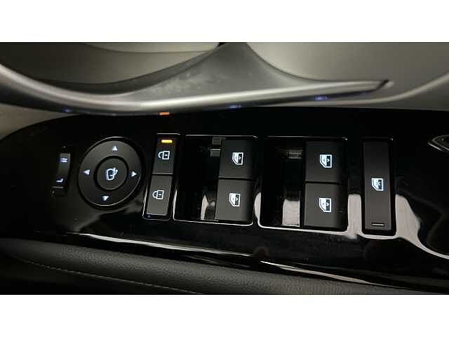 Hyundai TUCSON 1.6T Hybrid Ultimate 5dr Auto Silver