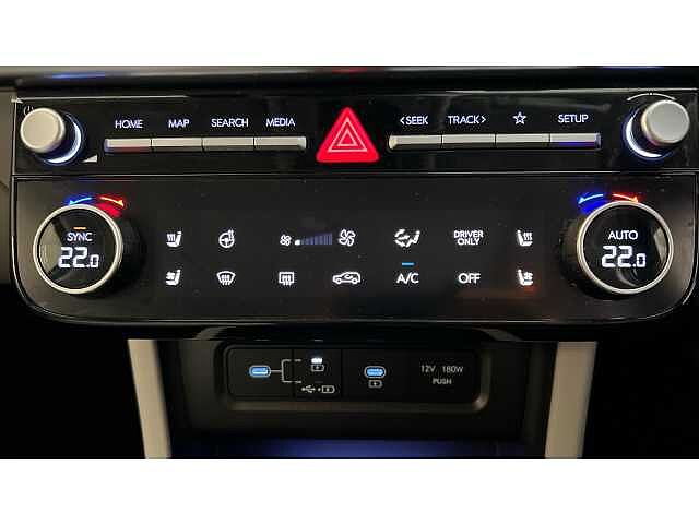 Hyundai TUCSON 1.6T Hybrid Ultimate 5dr Auto Silver