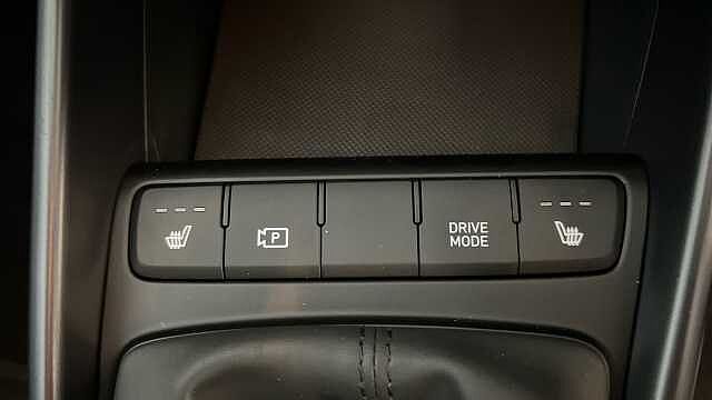 Hyundai i20 1.0T GDi 90 Black Line 5dr