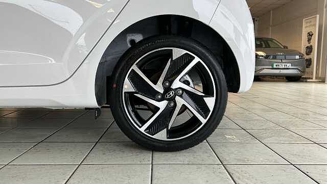Hyundai I10 1.2 [79] Premium 5dr Auto [Nav] Atlas White