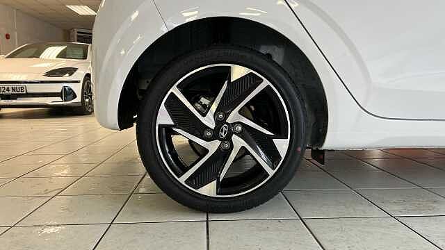Hyundai I10 1.2 [79] Premium 5dr Auto [Nav] Atlas White
