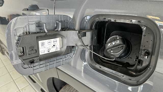 Hyundai SANTA FE 1.6 TGDi Plug-in Hybrid Ultimate 5dr 4WD Auto Ecotronic Grey