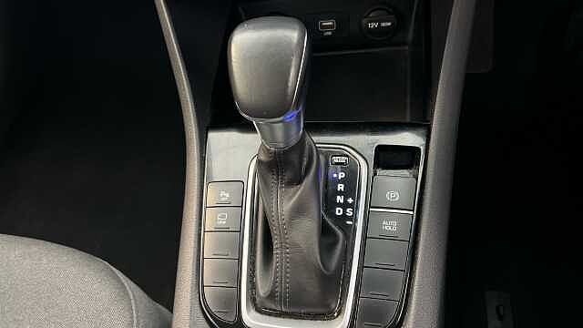 Hyundai IONIQ 1.6 GDi Hybrid SE Connect 5dr DCT