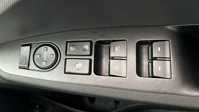 Hyundai IONIQ 1.6 GDi Hybrid SE Connect 5dr DCT