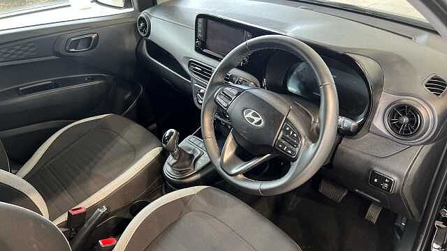 Hyundai i10 1.0 [63] Advance 5dr Auto [Nav]