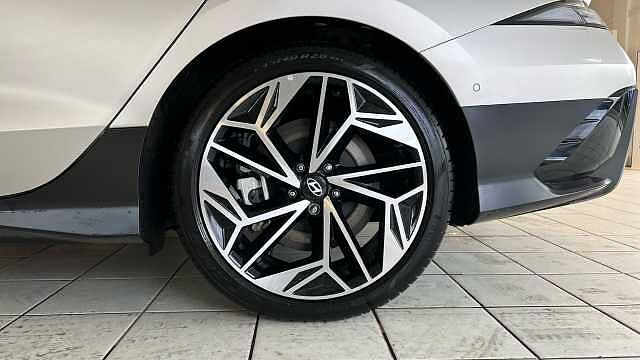 Hyundai IONIQ 6 239kW Ultimate 77kWh 4dr AWD Auto Gravity Gld Mtt