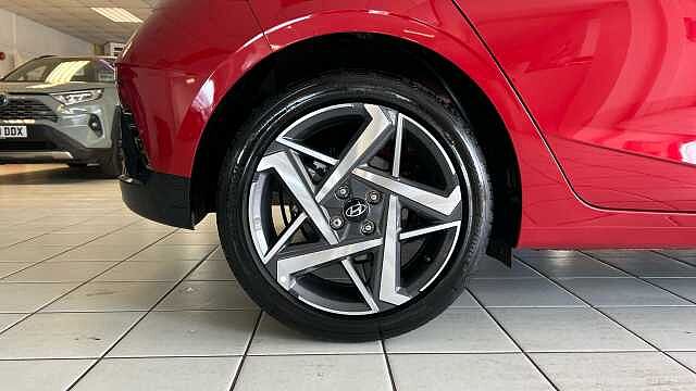 Hyundai i20 1.0T GDi 90 Tech Line 5dr DCT