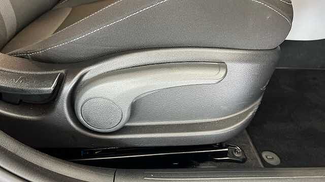 Hyundai i20 1.0T GDi 90 Tech Line 5dr DCT