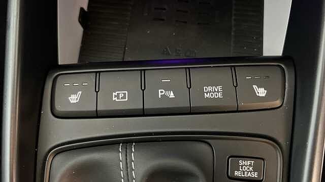 Hyundai i20 1.0T GDi 90 Tech Line 5dr DCT