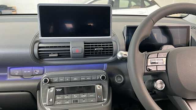 Hyundai INSTER 85kW Cross 49kWh 5dr Auto Abyss Black