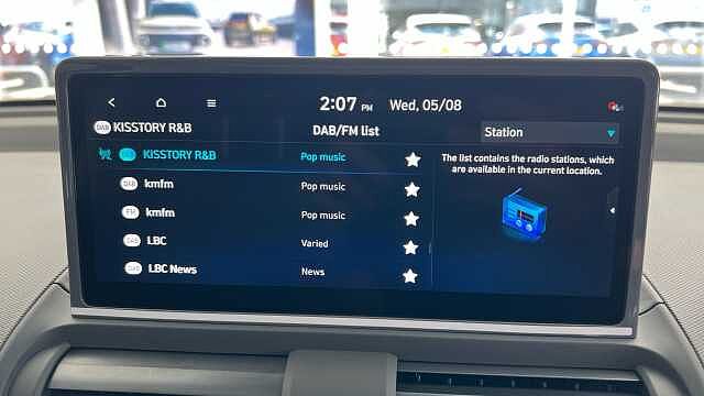 Hyundai INSTER 85kW Cross 49kWh 5dr Auto Abyss Black