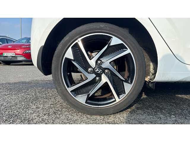 Hyundai I10 I10 1.2 MPi Premium 5dr WHITE