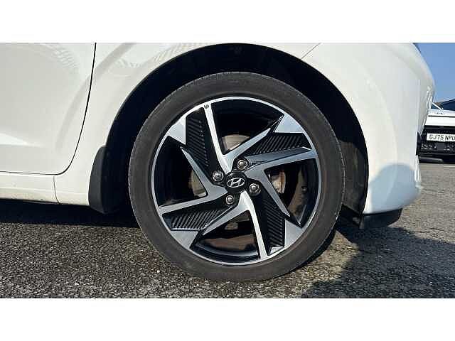 Hyundai I10 I10 1.2 MPi Premium 5dr WHITE