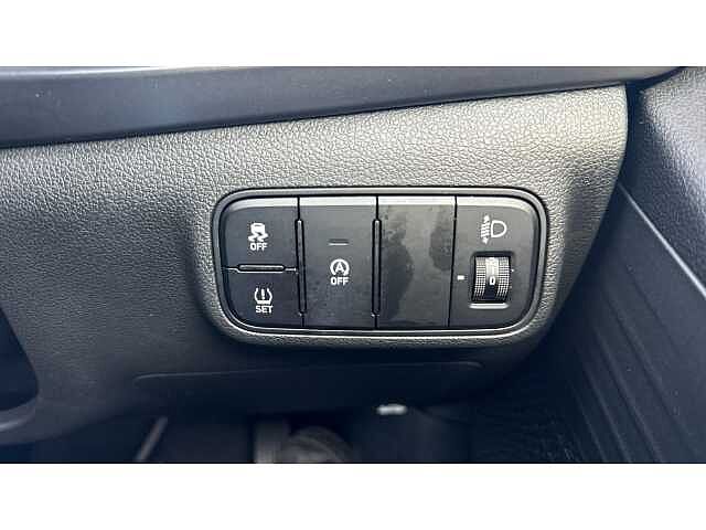 Hyundai I20 I20 1.0T GDi 48V MHD SE Connect 5dr DCT White