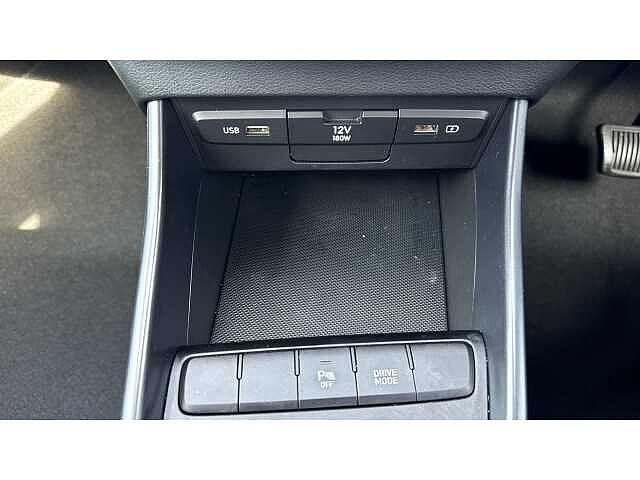 Hyundai I20 I20 1.0T GDi 48V MHD SE Connect 5dr DCT White