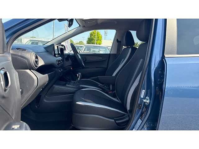Hyundai I10 i10 5Dr HAT 1.0 MPi 67ps Advance Plus Pack AU Vibrant Blue
