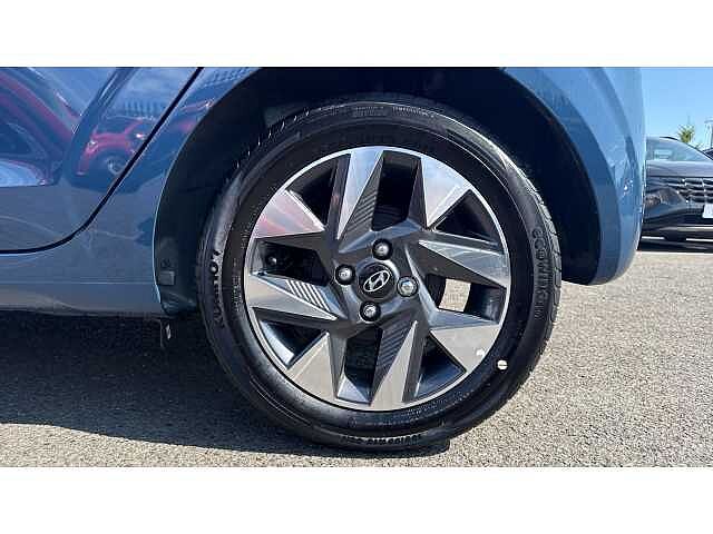Hyundai I10 i10 5Dr HAT 1.0 MPi 67ps Advance Plus Pack AU Vibrant Blue