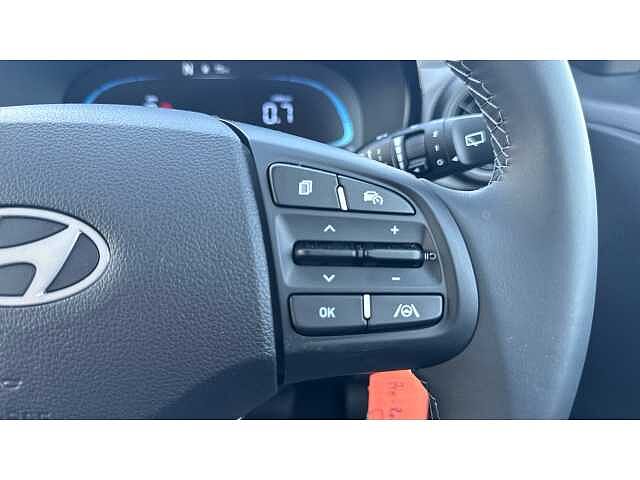 Hyundai I10 i10 5Dr HAT 1.0 MPi 67ps Advance Plus Pack AU Vibrant Blue