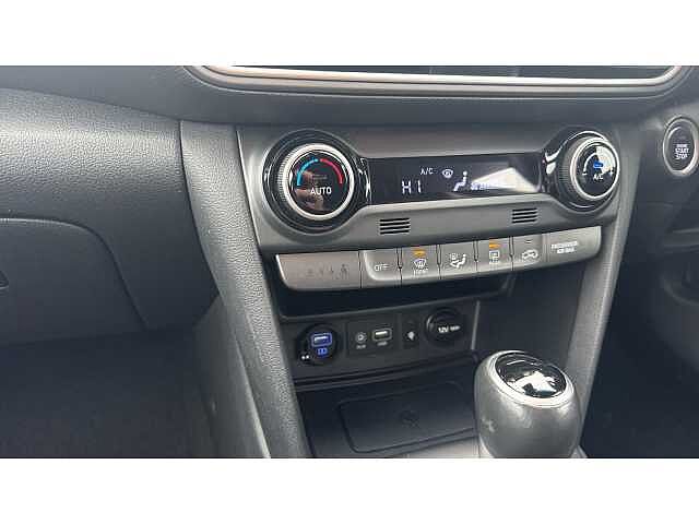 Hyundai KONA KONA 1.6T GDi Blue Drive Premium GT 5dr 4WD DCT SILVER