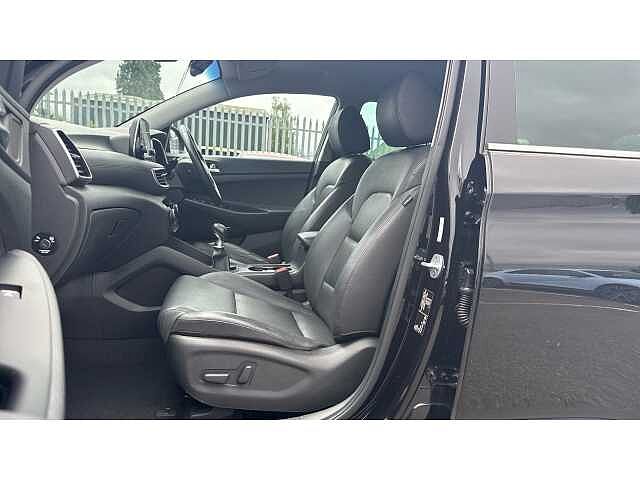 Hyundai TUCSON TUCSON 1.6 GDi Premium 5dr 2WD BLACK