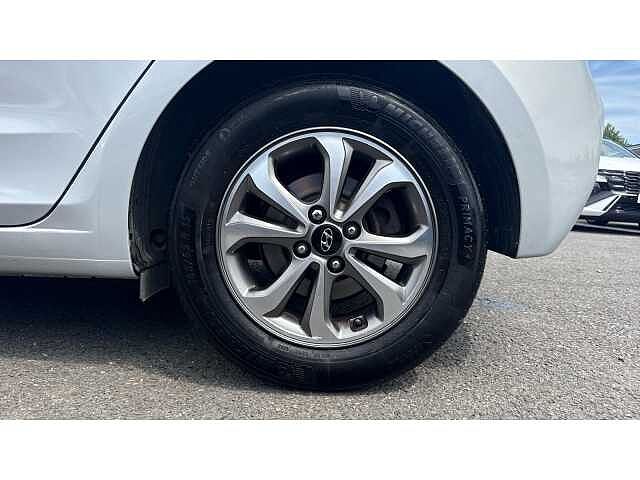 Hyundai I20 I20 1.0 T-GDi SE 5dr Auto SILVER