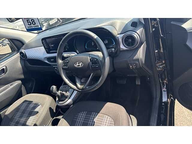 Hyundai i10 I10 1.0 [63] Premium 5dr Auto [Nav]