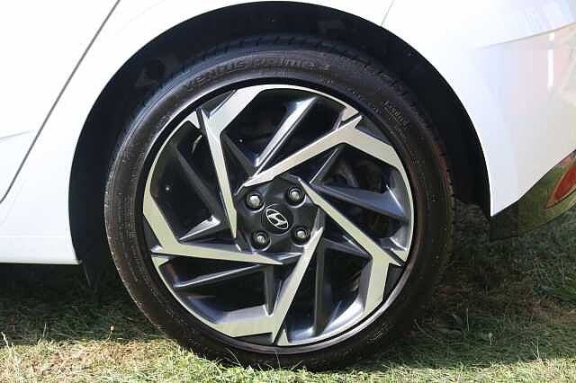 Hyundai I20 1.0T GDi 48V MHD Premium 5dr DCT White