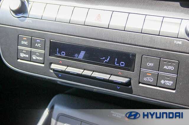 Hyundai KONA 1.6 GDi Hybrid Advance 5dr DCT Ecotronic Grey