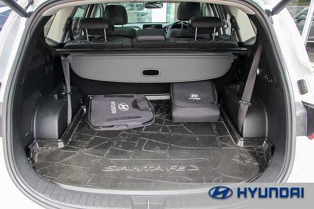 Hyundai SANTA FE 1.6 TGDi Plug-in Hybrid Ultimate 5dr 4WD Auto