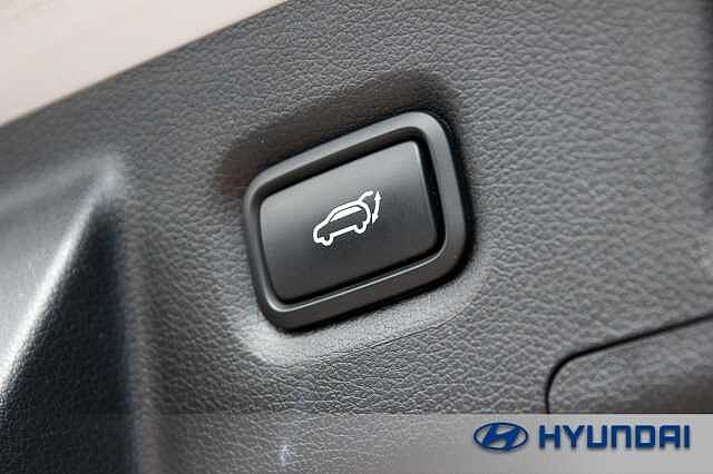 Hyundai SANTA FE 1.6 TGDi Plug-in Hybrid Ultimate 5dr 4WD Auto