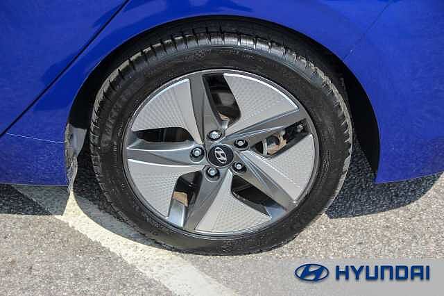 Hyundai IONIQ 1.6 GDi Hybrid Premium SE 5dr DCT