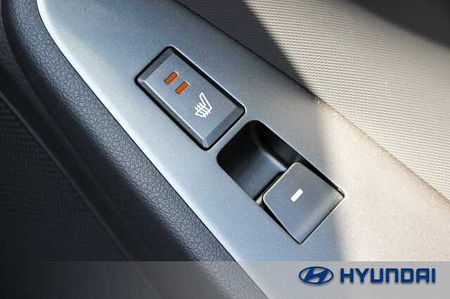 Hyundai IONIQ 1.6 GDi Hybrid Premium SE 5dr DCT