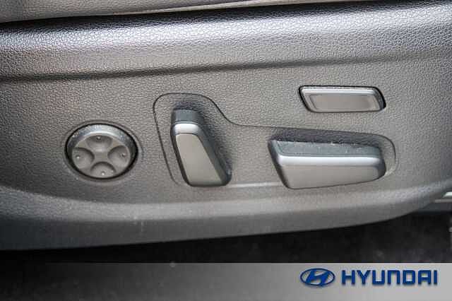 Hyundai SANTA FE 1.6 TGDi Hybrid Ultimate 5dr 4WD Auto